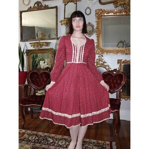 Gunne Sax by Jessica McClintock 1970s Burgundy Dress with White Lace Corset Top